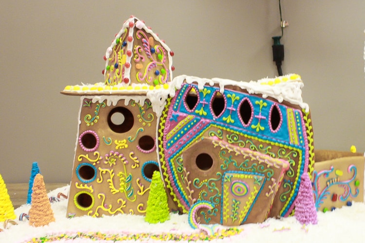 Conner_Prairie_Gingerbread_Houses_Detailed_Icing (1 of 1)