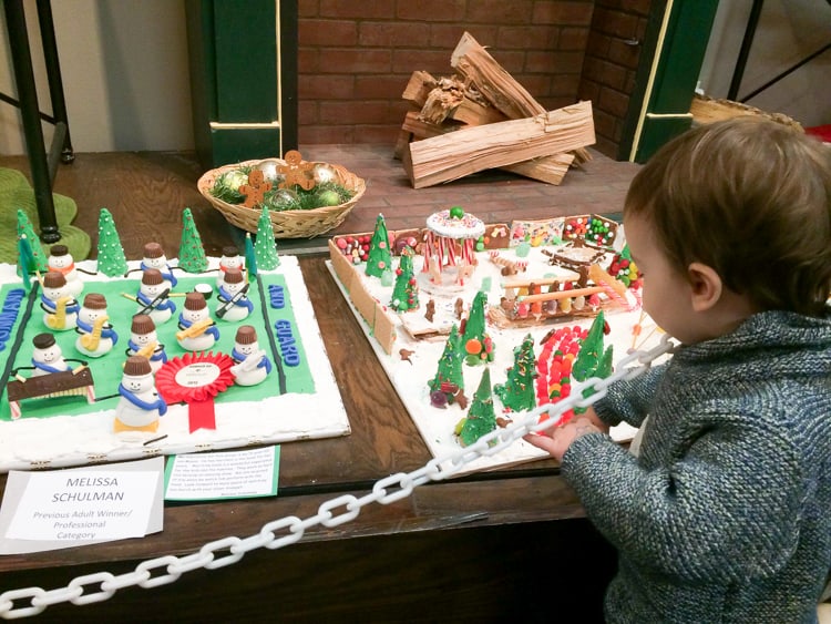 Conner_Prairie_Gingerbread_Houses_Toddler (1 of 1)
